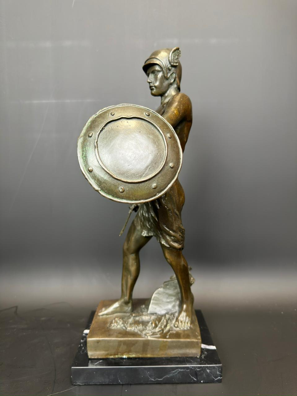 Бронзовая скульптура «Гладиатор»