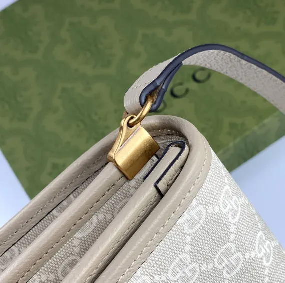 Миниатюрная сумка через плечо Gucci Interlocking G