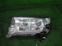 Битая Фара левая Toyota Land Cruiser 200 (2015-2021) LED