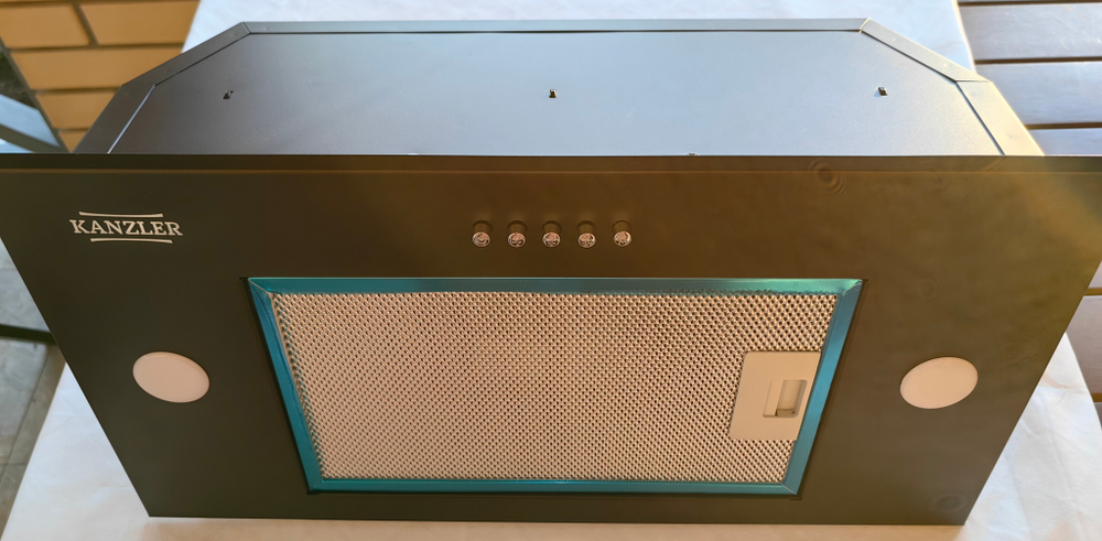 вытяжка D 522 S