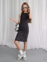 Трикотажное платье для девочки в сад