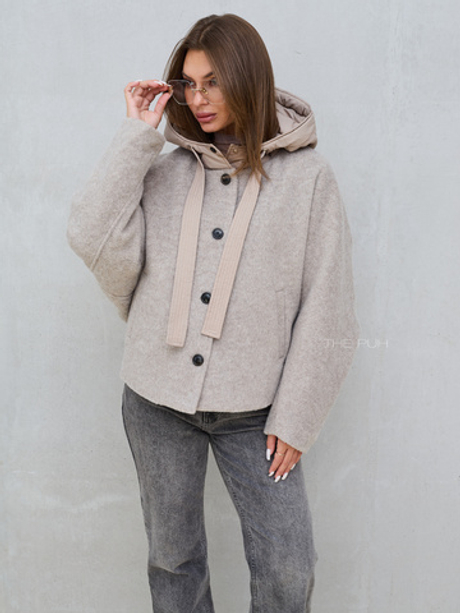 Шерстяная куртка с капюшоном в цвете капучино