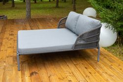 "Позитано" лежак плетеный из роупа, каркас алюминий темно-серый (RAL7024) муар, роуп темно-серый круглый, ткань темно-серая 027