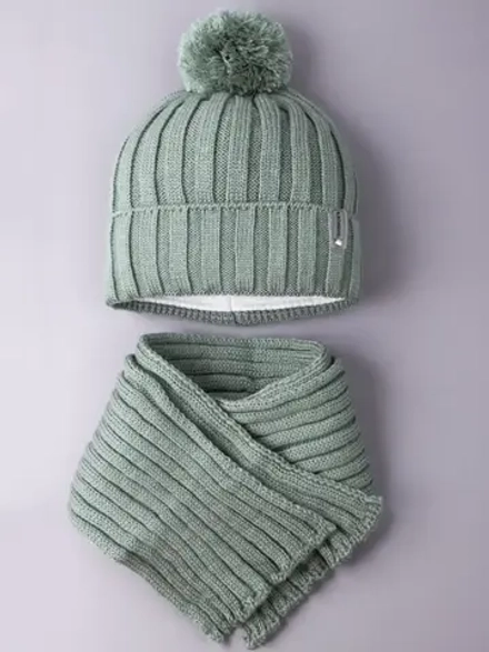 Шапка детская осенняя и шарф