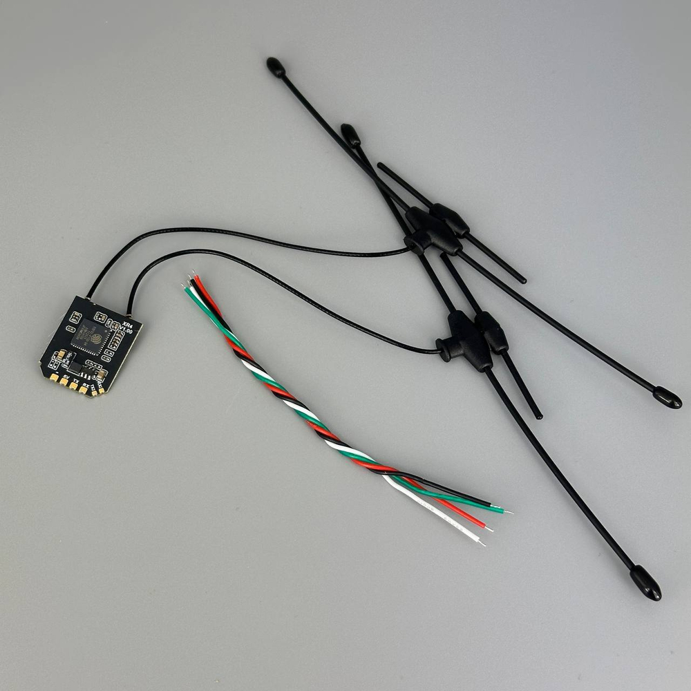 Приемник Radiomaster XR4 Gemini Xrossband