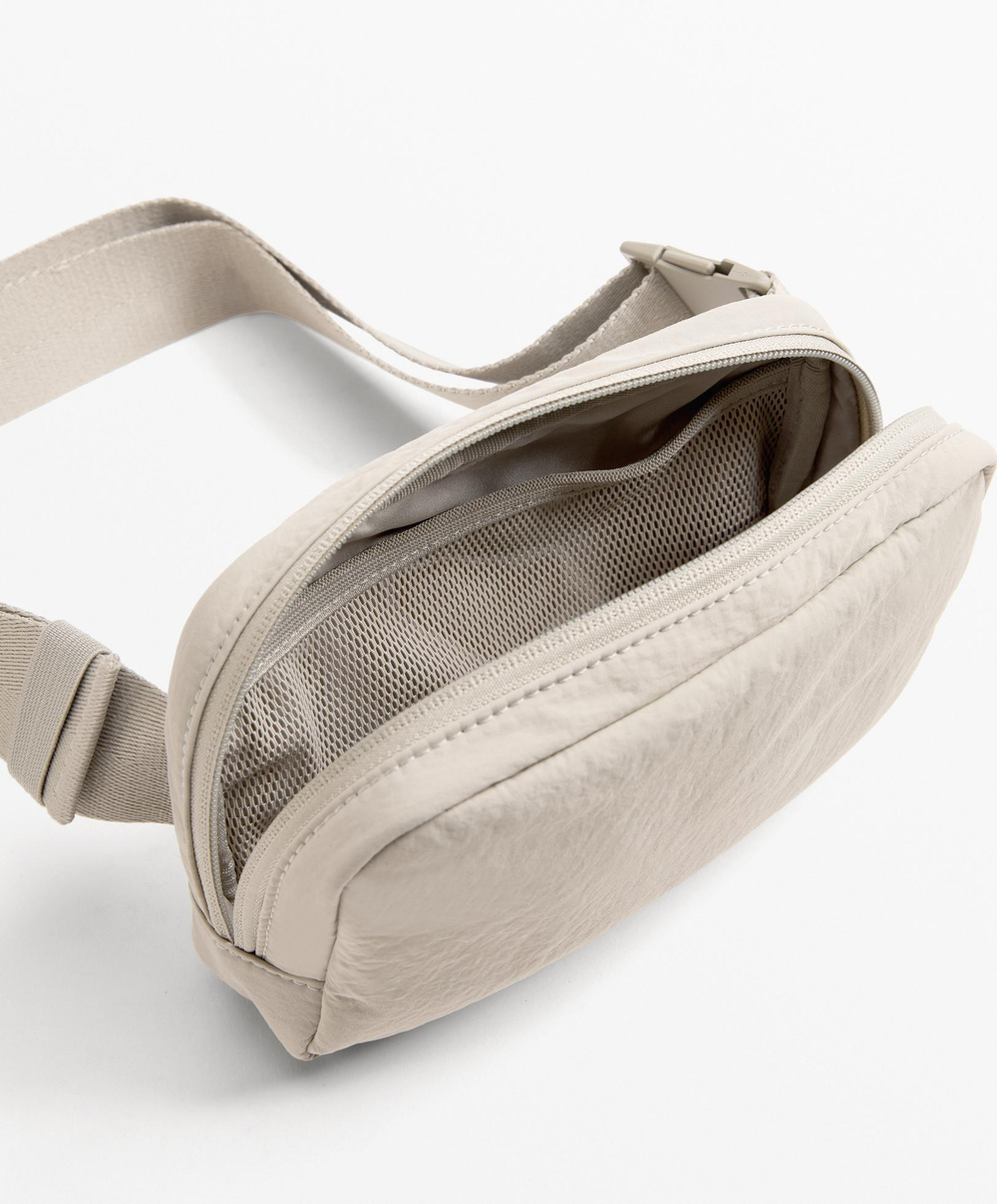 Oysho Сумка через плечо, экру