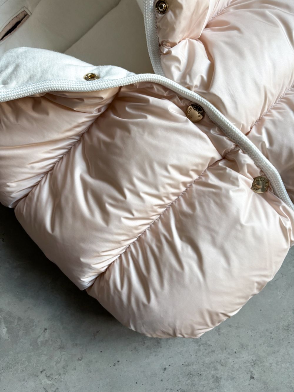 Пуховый конверт Moncler, 62