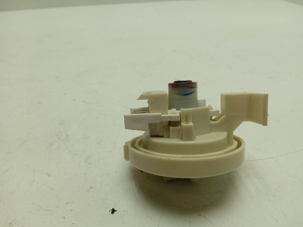 F2J3WS2W кт6 Датчик уровня воды (прессостат) для посудомоечных машин LG EBF63534901 б/у