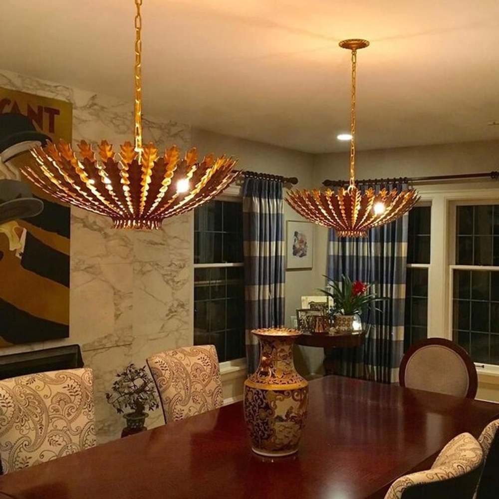 Hampton Medium Chandelier in Gild