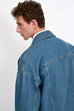 Джинсовая куртка мужская голубая Man Jeans Relaxed Jacket Dark blue