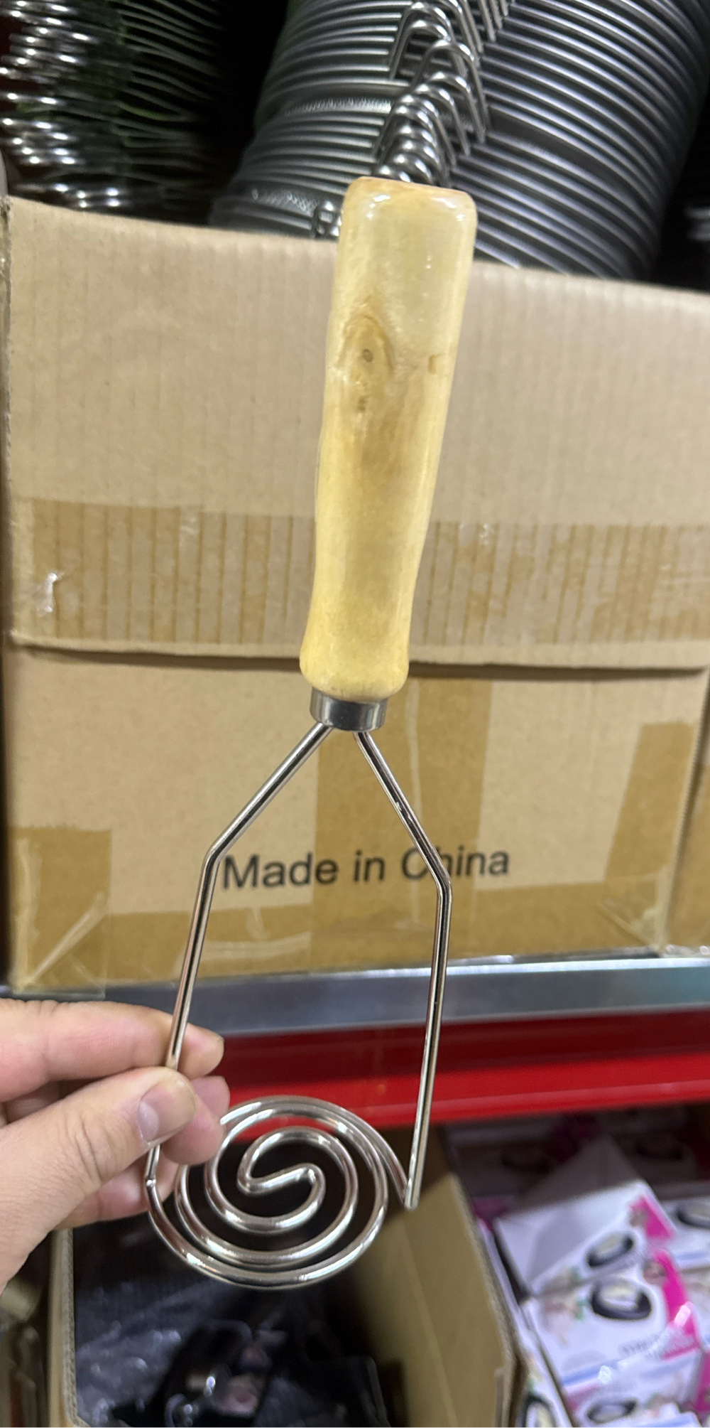 толкушка деревянная