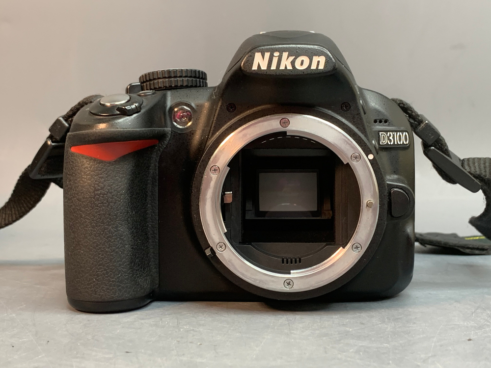 Nikon D3100 kit 18-55 mm