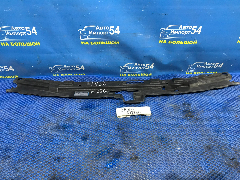 Накладка на рамку радиатора TOYOTA VISTA 1992-1994