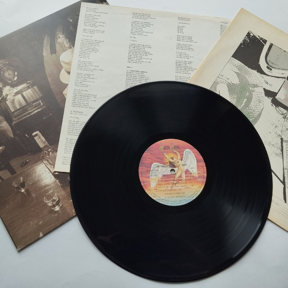 Винтажная виниловая пластинка LP Led Zeppelin In Through The Out Door (Japan 1979) (No Obi) C Sleeve Variant