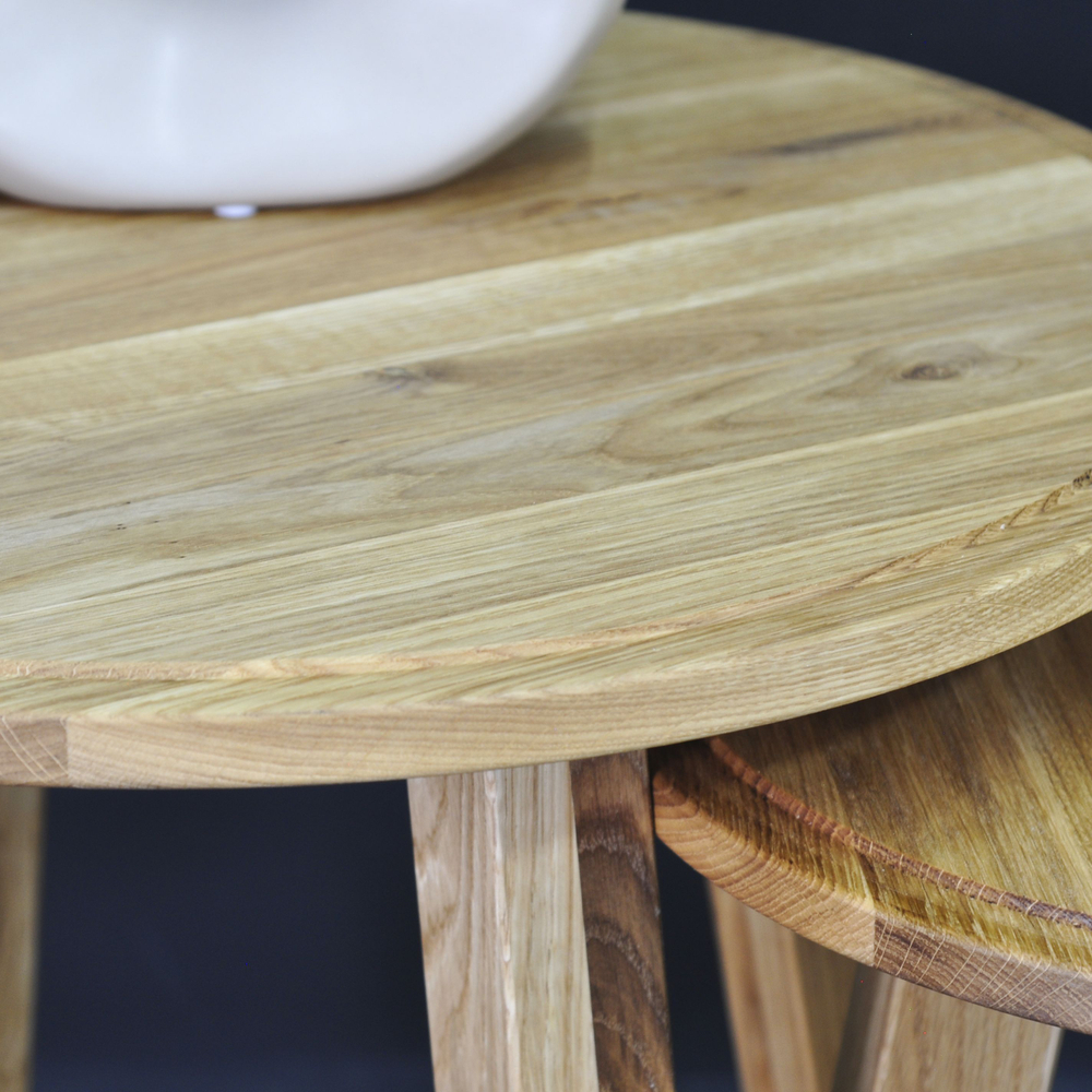 Журнальный столик, комплект приставных столиков из дерева