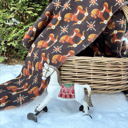 Шаль 120*120см, ЛОШАДКИ на коричневом