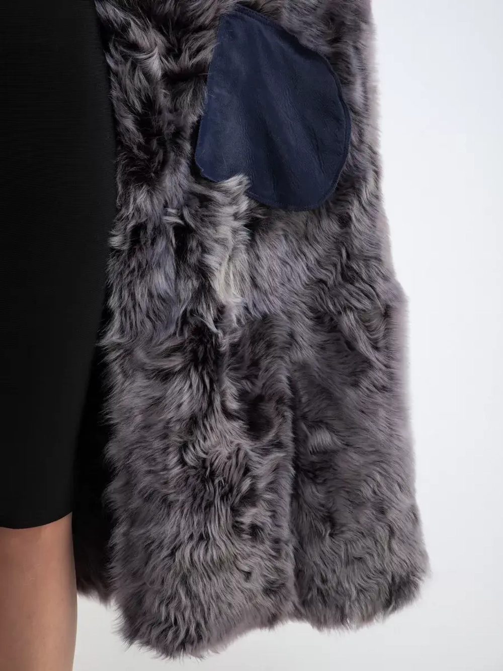 Дубленка зимняя натуральная с капюшоном длинная и теплая