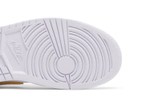 Кроссовки Jordan Air Jordan 1 Low Wmns "Barely Grape" (Женская размерная сетка)