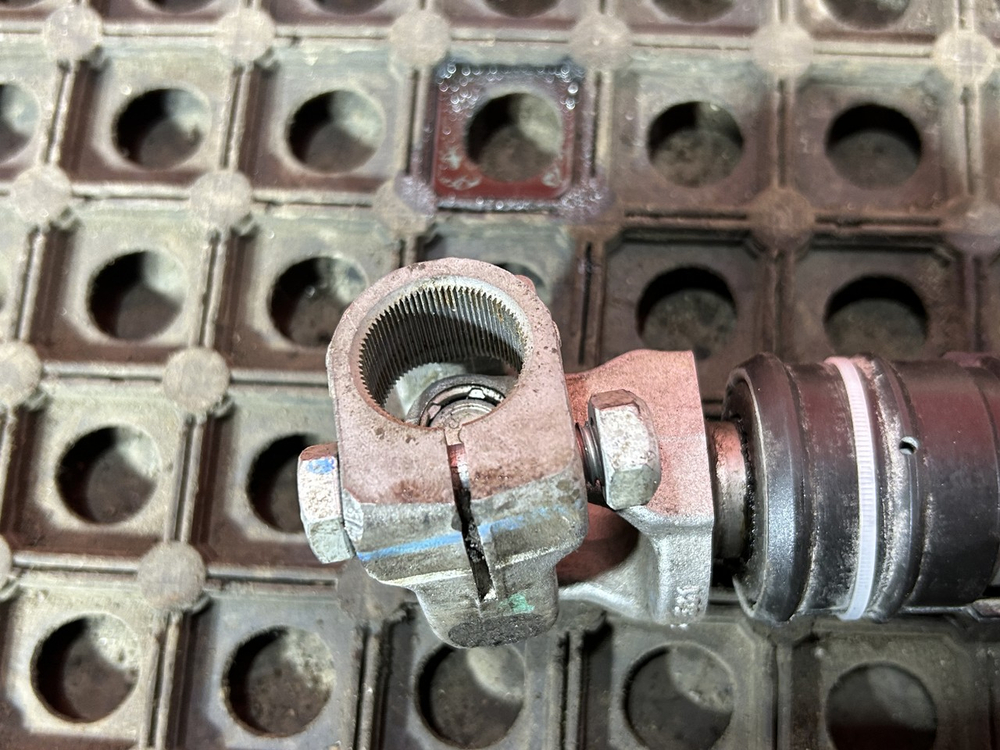 Кардан рулевой