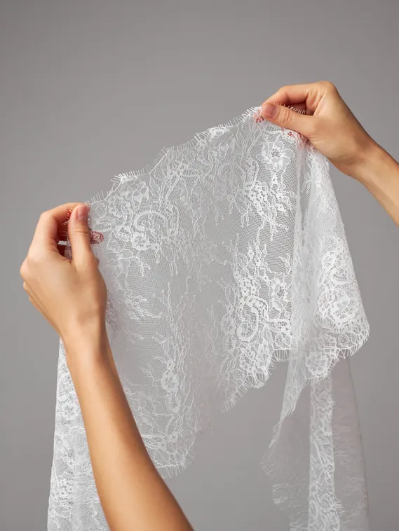 01-53 ОПТ Кружево шантильи 23 см, айвори 004