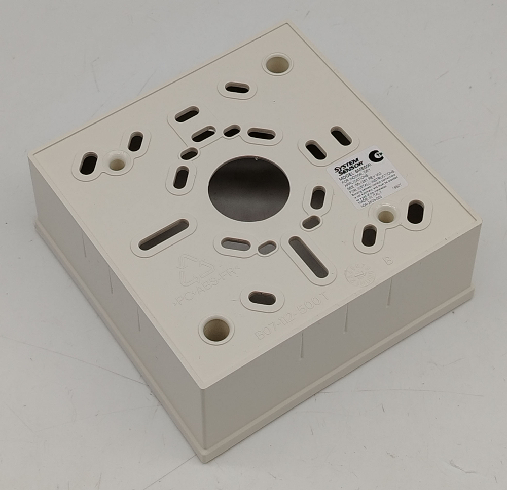 Корпус накладного монтажа для модулей систем безопасности белый System Sensor SMB500