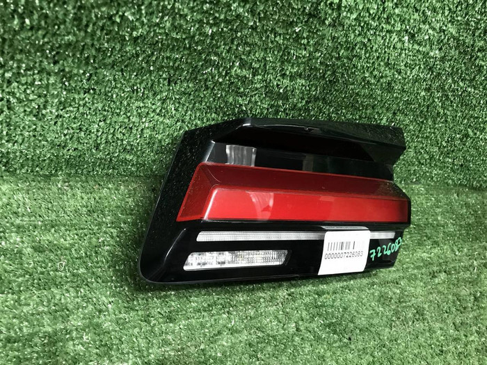 Фонарь правый внутренний BMW 5er G30 (2020-2023)