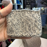 Ninetyfive - Filpucci; 95% кашемир, 5% меринос; 280м/100гр; col.505 цвет: бежево-серый 5 нитей: 1 серая, 2 бежевых; 2 бежевых потемнее; S708; Есть бобинка: 172 гр