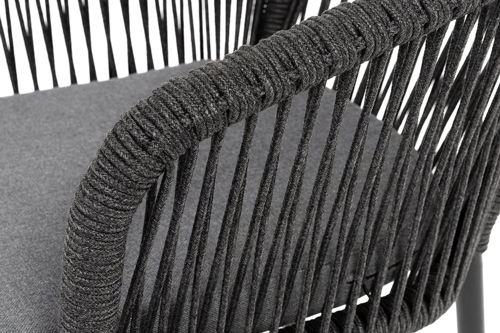 "Марсель" стул плетеный из роупа, каркас алюминий черный муар, роуп темно-серый круглый, ткань темно-серая 027
