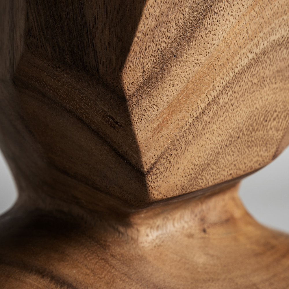 Декоративная фигура TOTEM