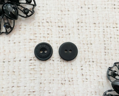 Пуговицы, d 1,3 см, 2 прокола