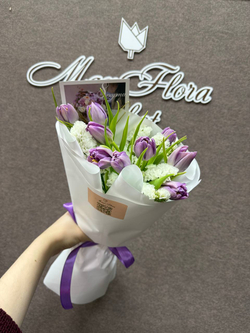 Букет 8 марта Б-424