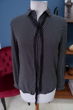 Блузка Oodji в мелкий горох 40 размер