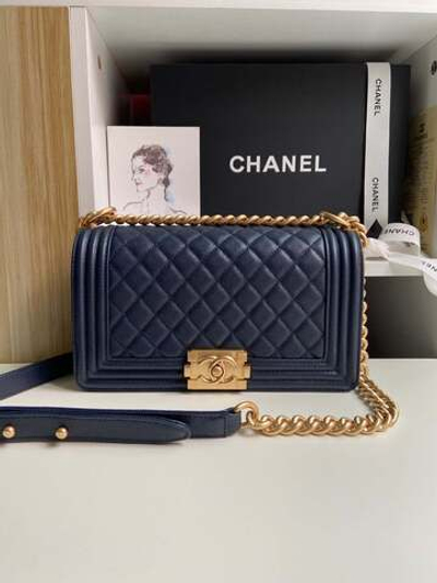 Chanel Boy 25 cm