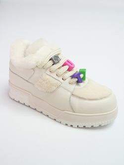 Кроссовки женские зимние