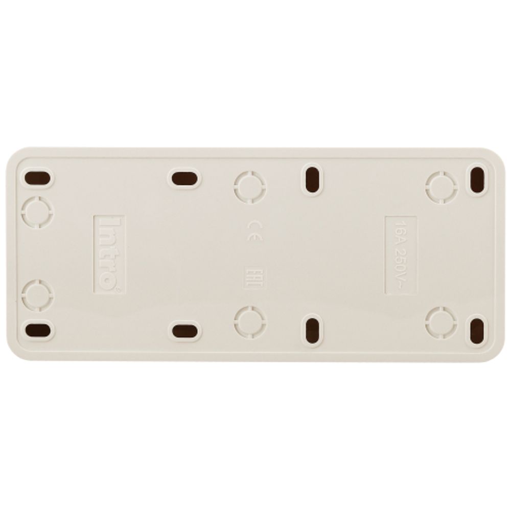 Розетка Intro Quadro 2-206-02 с заземлением тройная 3х2P+E 16А-250В IP20 ОУ слоновая кость