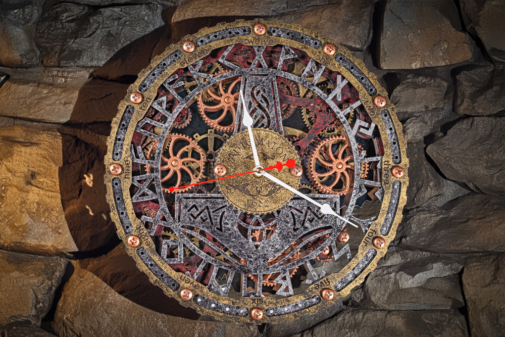 Часы настенные Автоматон Мьёльнир (Mjöllnir)