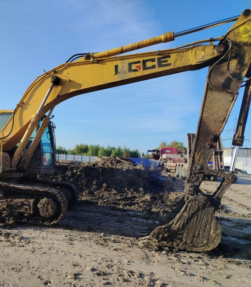 LGCE E6210 Экскаватор E6210HNLC (Дизельный, 6,1 л, 167 л.с., АТ)