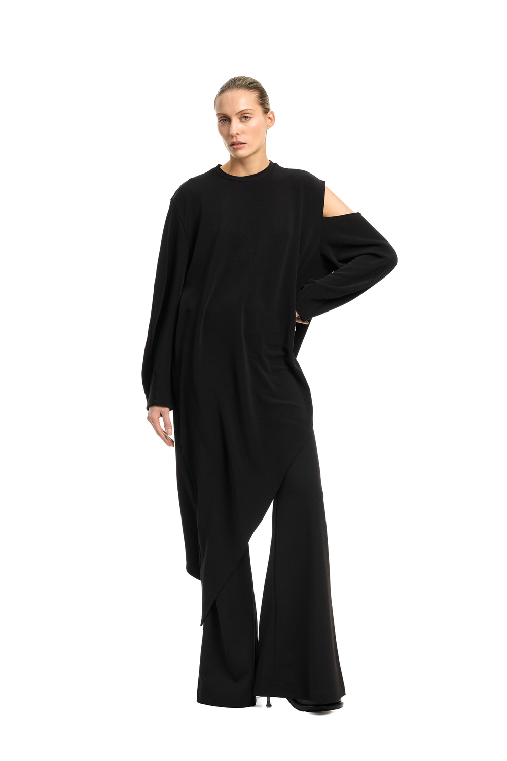 Лонгслив асимметричный Invitation Black