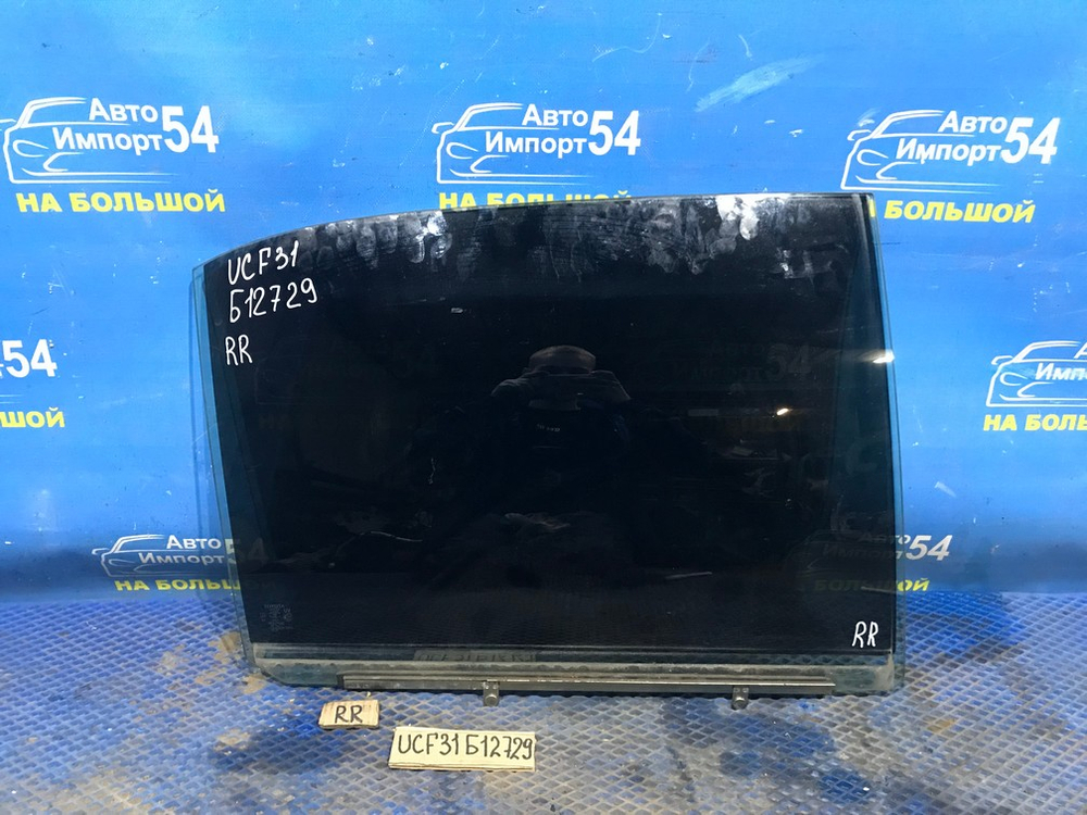 Стекло двери задней правой TOYOTA CELSIOR 2000-2006