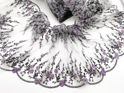 Вышивка на сетке, 24см, сиреневые васильки на белом фоне (Артикул: VS-2017), м