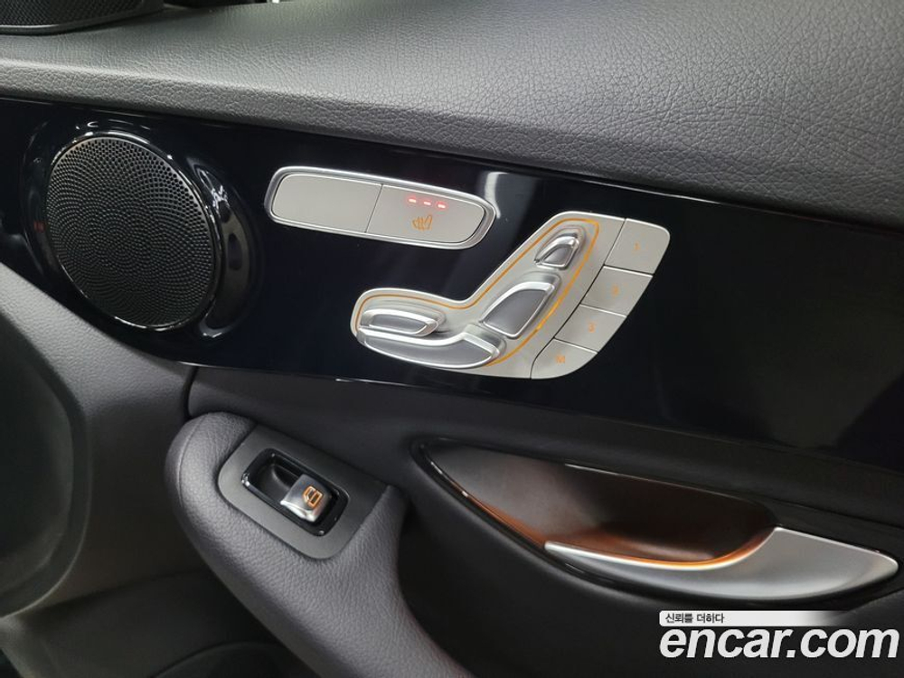 Mercedes-Benz C-Class W205 C200 (10.2019)