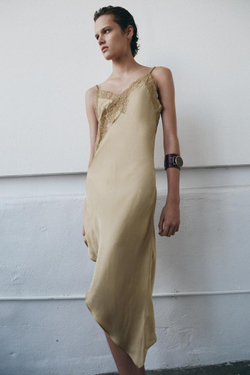 ZARA АСИММЕТРИЧНОЕ АТЛАСНОЕ ПЛАТЬЕ ИЗ КОЛЛЕКЦИИ ZW, СВЕТЛО-БЕЖЕВЫЙ