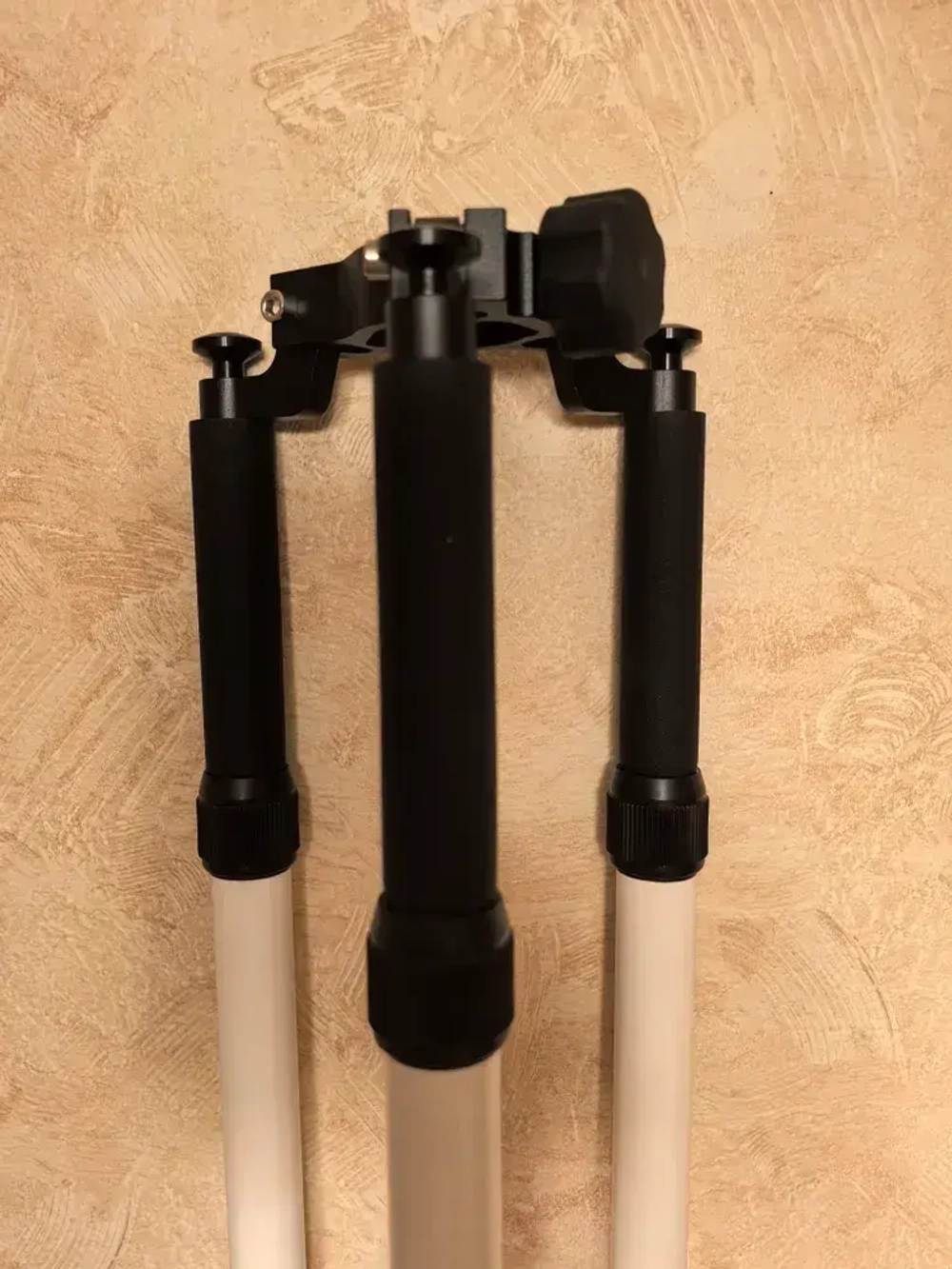 Трипод для вех CLS33 (GM-3A) алюминиевый геодезический