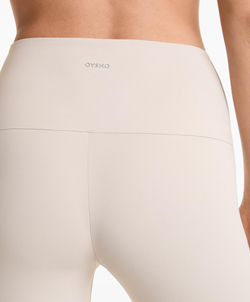 OYSHO Расклешенные брюки Comfortlux с высокой талией, светло-бежевый