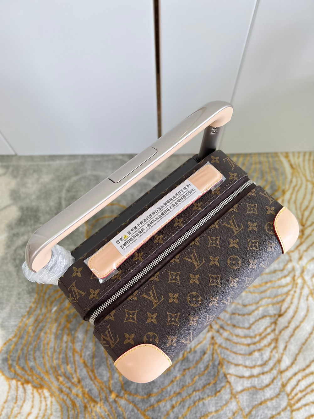 Louis Vuitton Horizon 55