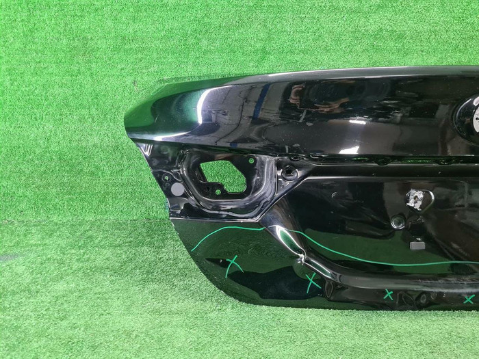 Крышка багажника Toyota Camry xv70 (2017-н.в.)