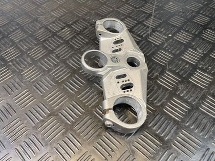 Траверса верхняя Yamaha FJR1300A RP13A 2010