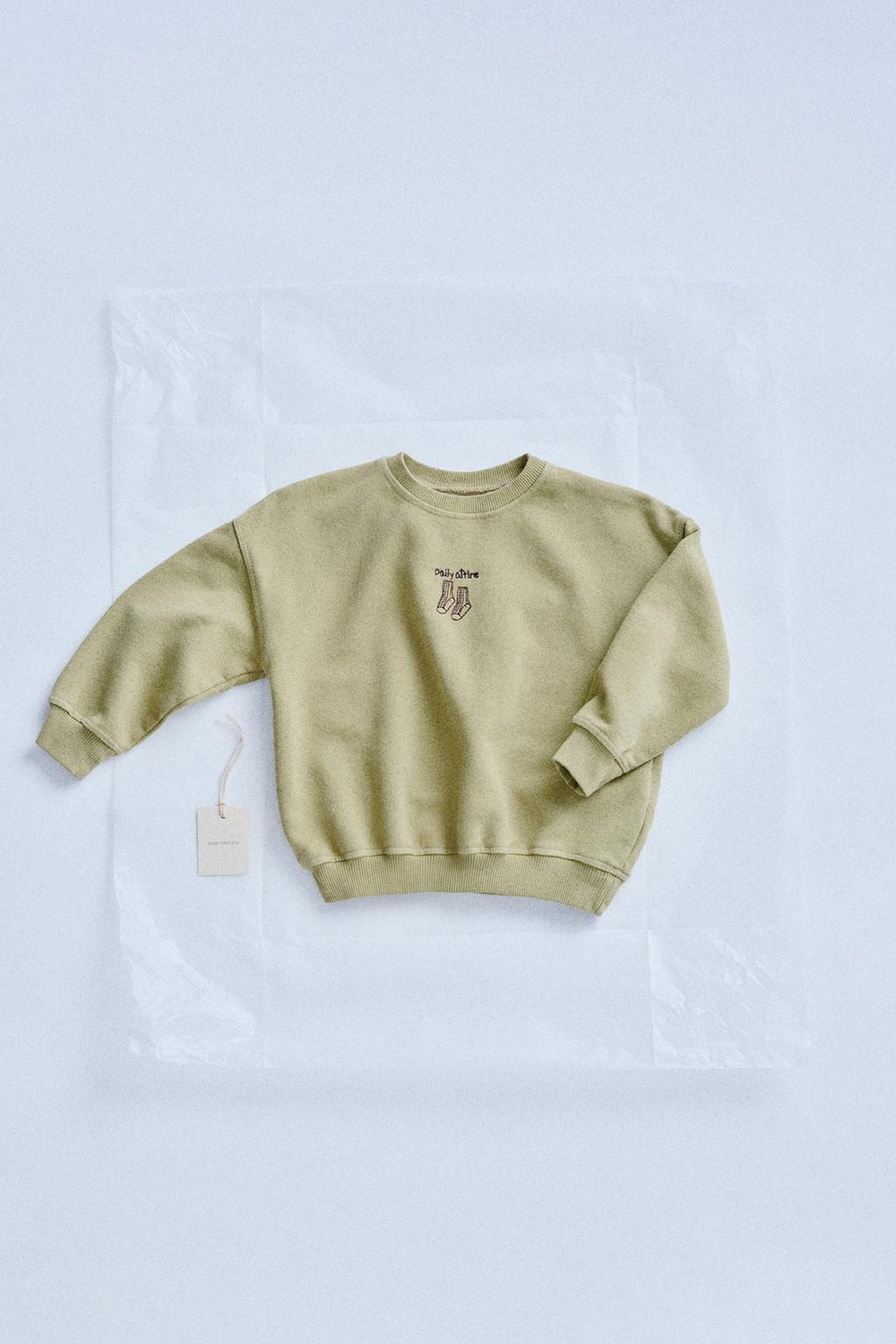 ZARA TIMELESZ - ТОЛСТОВКА С ВЫШИВКОЙ, ЗЕЛЕНЫЙ