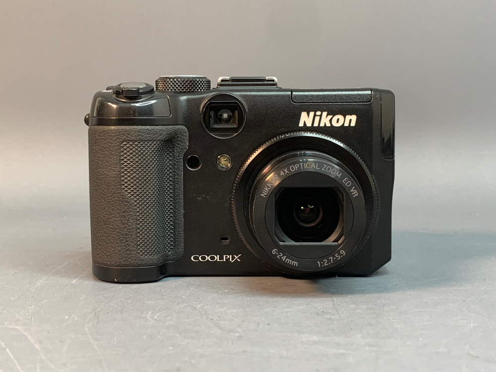 Nikon Coolpix P6000
