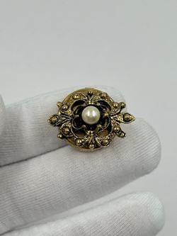 Накладка на пуговицу с «жемчугом»